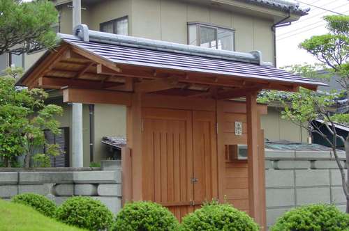 池田千野邸門07.jpg