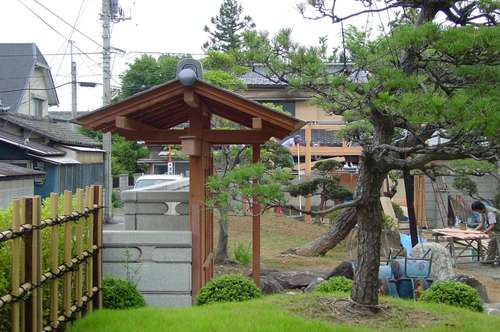 池田千野邸門08.jpg